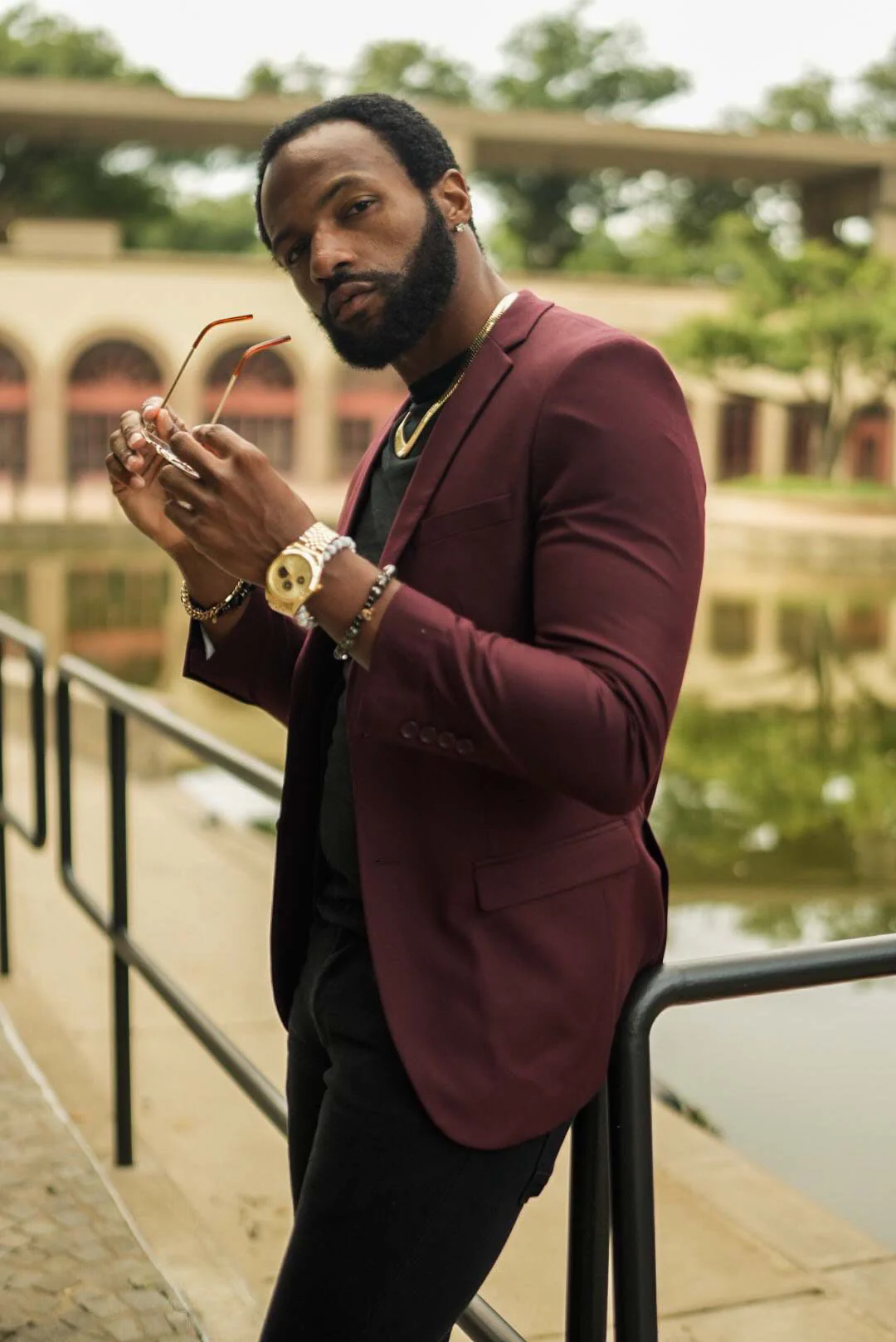 Men's Basic 2 Button Slim Fit Wedding Suit in Burgundy - Image 7