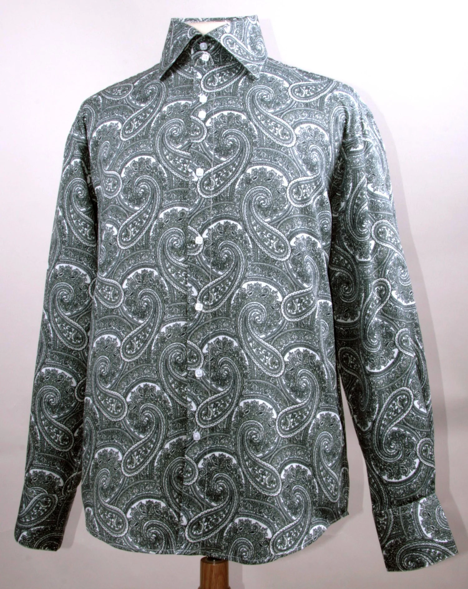 Men's Regular Fit Fancy Paisley Pattern Sports Shirt in Black
