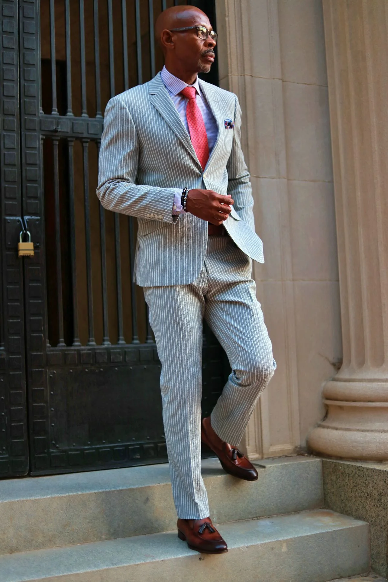 Mens Two Button Slim Fit Two Piece Summer Cotton Suit in Light Grey Pinstripe - Image 2