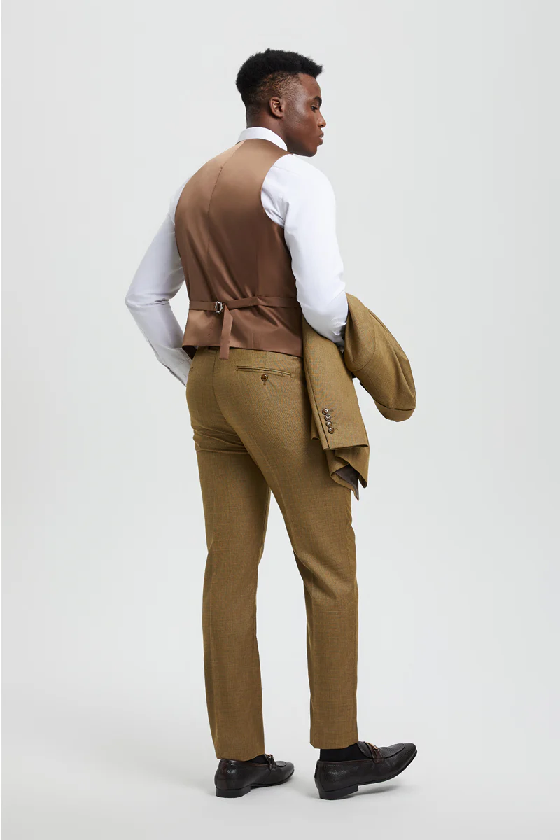 Men's Two Button Vested Stacy Adams Designer Sharkskin Suit in Light Mustard - Image 4